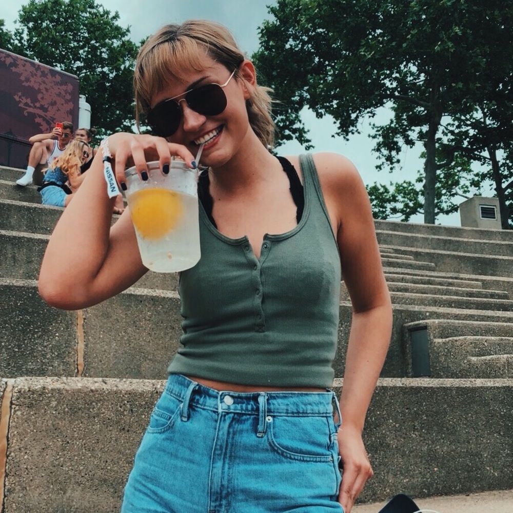 Meet your Posher, Bailey